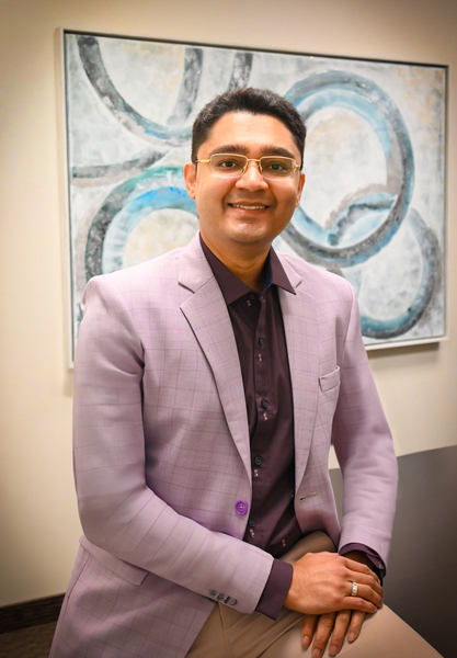 Yash Parikh, Associate